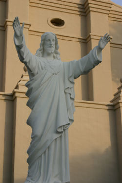 Estatua Jesus